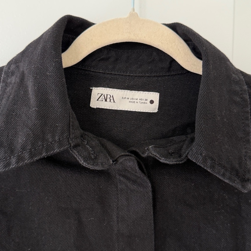 Zara Classic Black Denim Button-Up Shirt - Picture 2 of 4